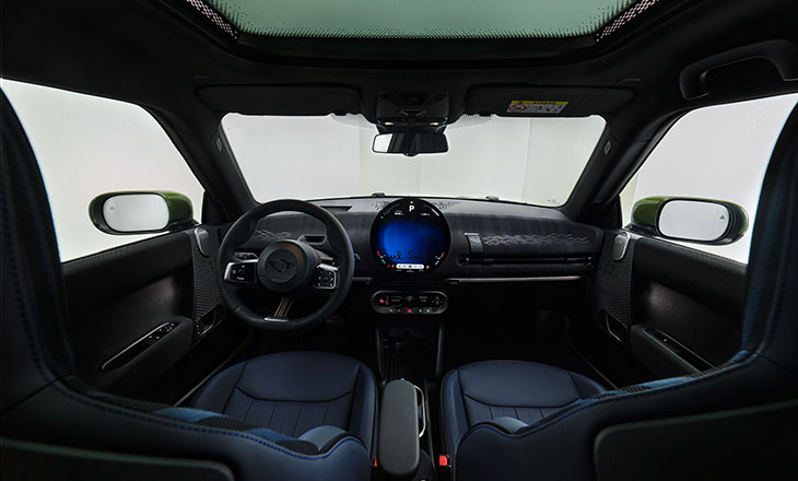 نظرة على سيارة MINI Paul Smith Edition الجديدة